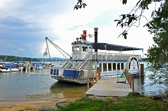 Winnipesaukee Belle