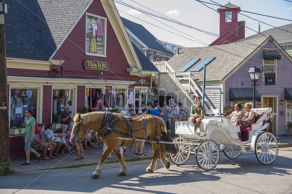 shopping in Kennebunkport