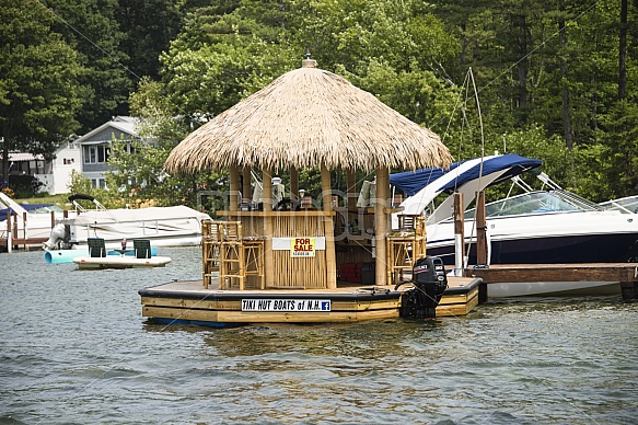 motor tiki bars